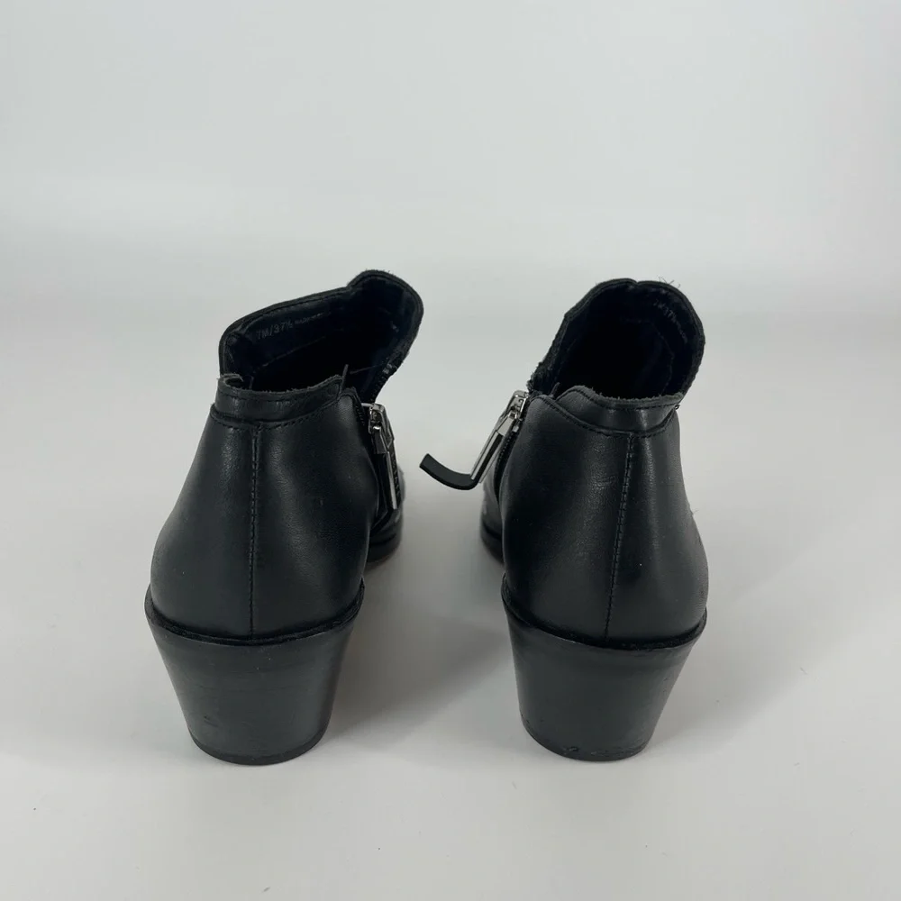 1 State Black Ankle Booties (SB10)